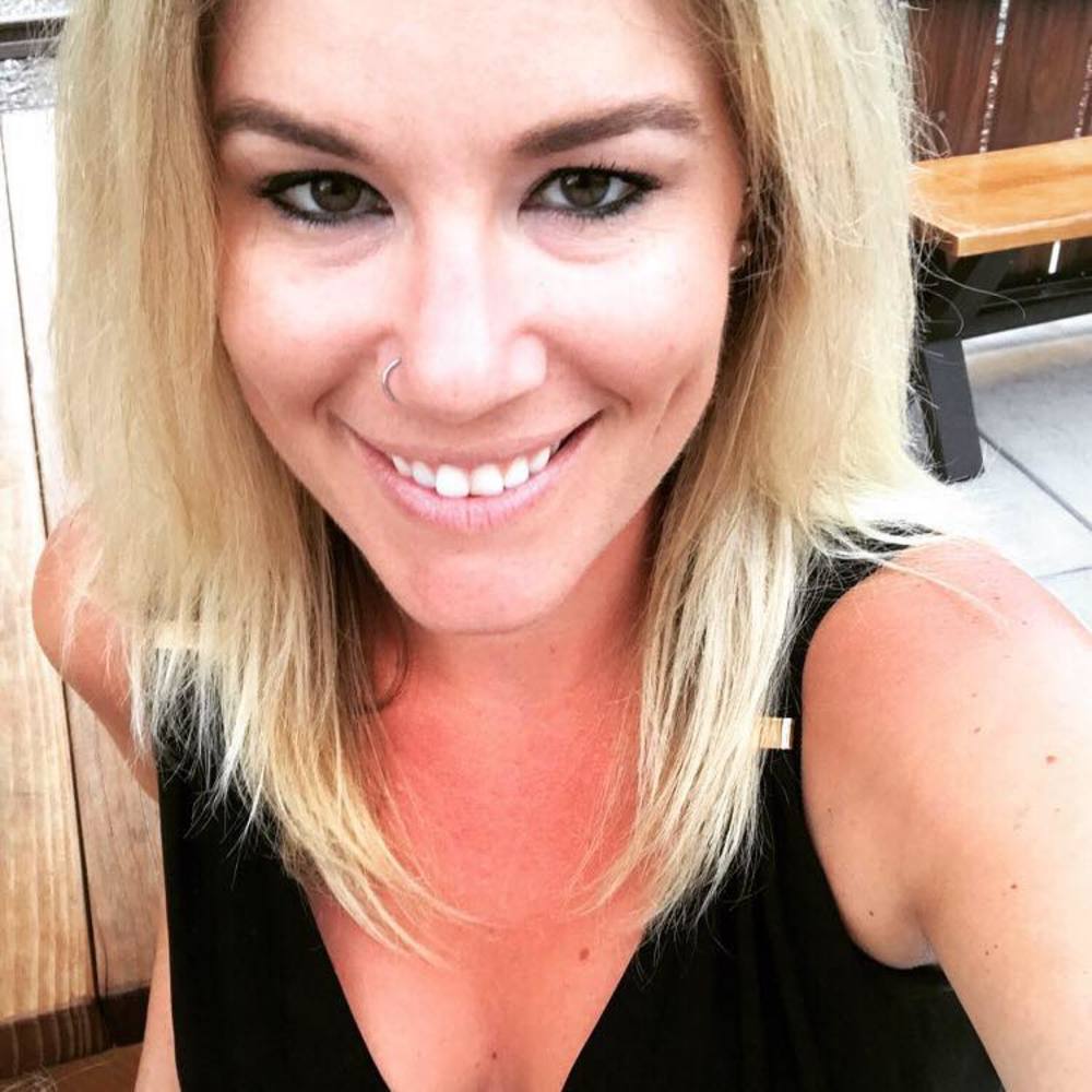 Meet your Posher, Hali